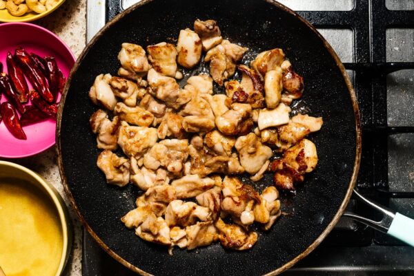 frying chicken | www.iamafoodblog.com