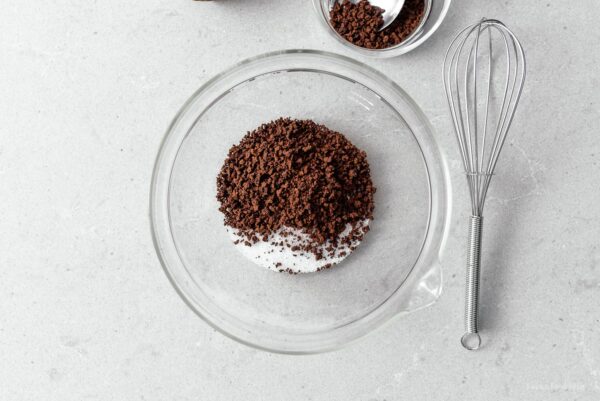 dalgona coffee ingredients in a bowl | www.iamafoodblog.com