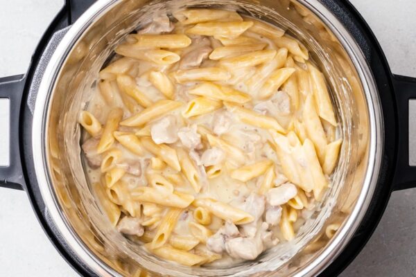 creamy chicken alfredo | www.iamafoodblog.com