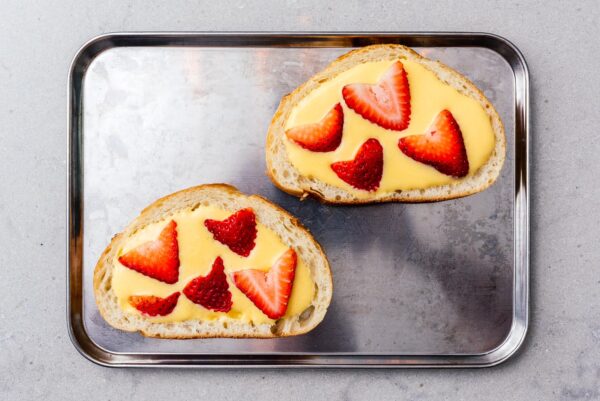 making custard toast | www.iamafoodblog.com