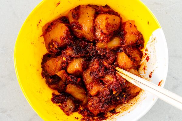 marinating chicken for buldak | www.iamafoodblog.com